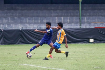 ވެލެންސިއާ އަތުން ނިއުއަށް ތިން ޕޮއިންޓް