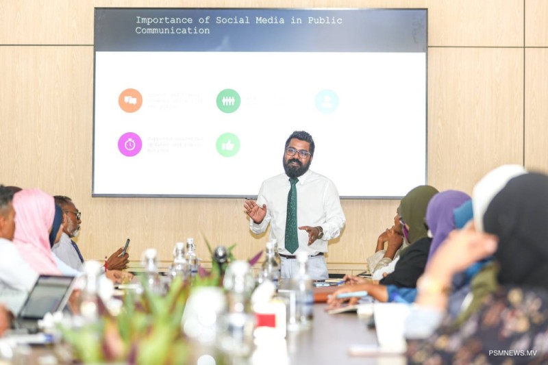 ސިޓީތަކާ ބެހޭ ވުޒާރާގެ މުވައްޒަފުންނަށް ކޮންޓެންޓާއި ގުޅޭ ތަމްރީންތަކެއް