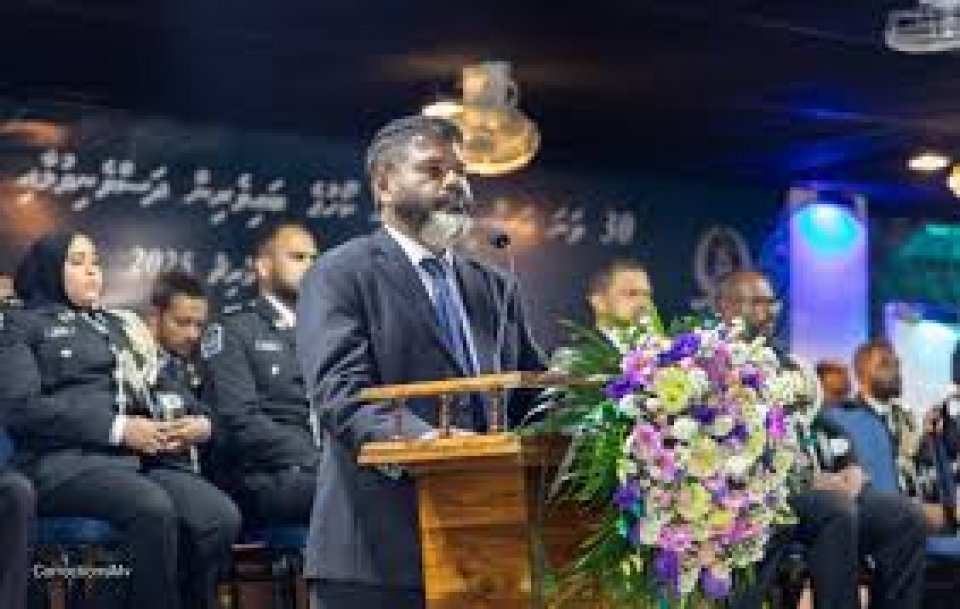 އުންމީދަކީ 50 މީހުން ދުވާލެއްގެ މައްޗަށް ޝަރީއަތަށް ގެނައުން: ޒަރީރު