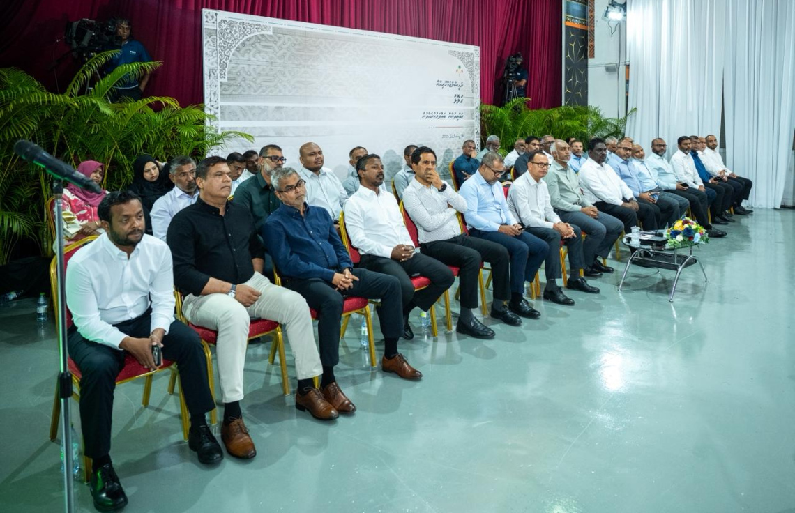 އެއް ކޮޓަރީގެ ފްލެޓް ދޫކޮށްލާ މީހުންނަށް ތިން ކޮޓަރީގެ ފްލެޓް ދެވޭ ގޮތް ހަދައިފި