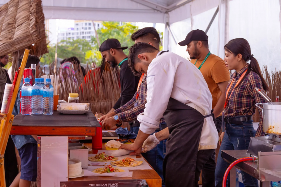 އާ އަހަރުގެ ފެސްޓިވަލަށް ސްޓޯލް ކުއްޔަށް ދޫކުރަނީ