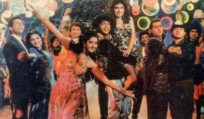 އަނަނިޔާއާއި ކާތިކްގެ ފިލްމަށް ޤާނޫނީ މައްސަލަތަކެއް