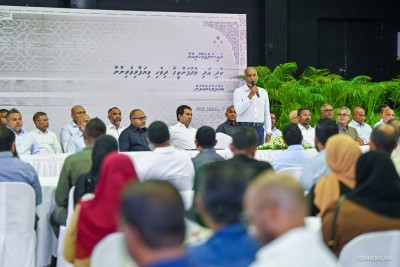 ކުދި ވިޔަފާރިތައް ބޭރުގެ ނުފޫޒުގަދަ މާކެޓުތަކަށް، މާލީ މަންފާ ގައުމަށް