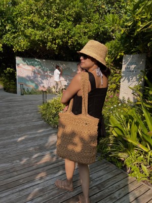 ފިލްމު 'ޗަކް ދޭ އިންޑިއާ'ގެ ބަތަލާ އާއިލާއާ އެކު ރާއްޖޭގައި