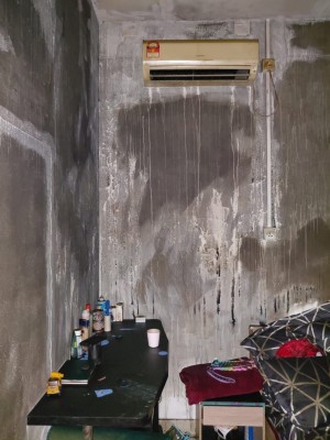 އައްޑޫގެ ގެއެއް އަނދައި ހުލިވުން: 6 މަހުގެ ވަގުތީ ބޯހިޔާވަހިކަން ދެނީ