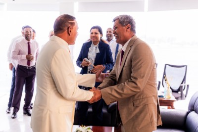 ސިޔާމް ލަންކާއަށް ވެދެއްވި އެހީއަކީ އެއް ފަރުދަކު ދެއްވި އެންމެ ބޮޑު އެހީ: ސަފީރު