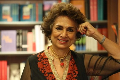 ރޭކާ އަމީތާބް ދެކެވީ ހަގީގީ ލޯބި ކަމަށް ބަތަލާގެ ގާތް އެކުވެރިއަކު ބުނެފި