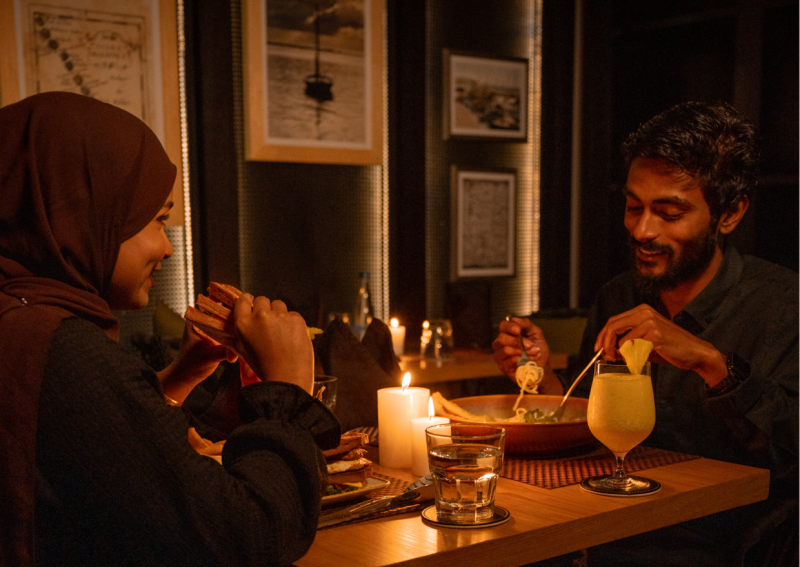 އެޑްވަޓޯރިއަލް: ދަ ބްލެކް ޕާލްގެ ހަމަހިމޭން ދުނިޔޭގައި، ކެއިންބުއިމަށް ހިތްފަސޭހަ ވަގުތުކޮޅެއް