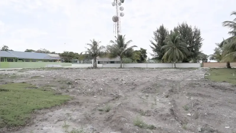 ފޯކައިދޫ ގައި އިސްލާމީ މަރުކަޒެއް މުއިއްޒު އަޅައިދޭތީ ބޮޑު މިސްކިތް ތަޅާލައި، ސްކޫލުގައި ހުކުރު ކުރާ ގޮތައް ހަމަޖައްސާ، އެންމެ ފަހުން އެޅި ބިންގާ ވެސް ގެއްލިއްޖެ!