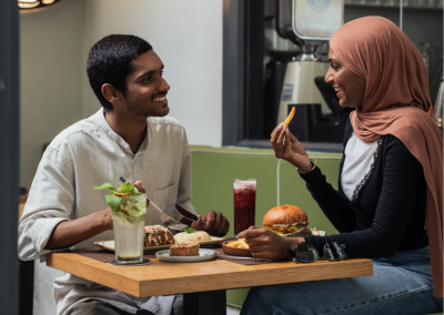 އެޑްވަޓޯރިއަލް: ދަ ބްލެކް ޕާލްގެ ހަމަހިމޭން ދުނިޔޭގައި، ކެއިންބުއިމަށް ހިތްފަސޭހަ ވަގުތުކޮޅެއް