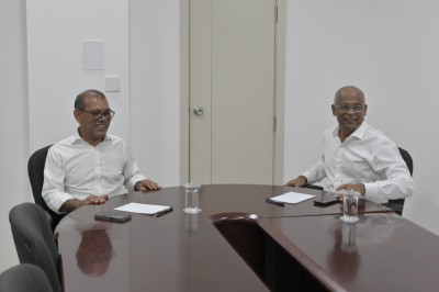 ސިޔާސީ ޚިޔާލު ތަފާތުވުން ބޮޑު, ނަޝީދާއި ޞާލިޙް ސުލްހަވާން ބައްދަލު ކުރައްވައިފި