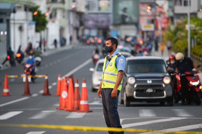 އާ އަހަރާ ދިމާކޮށް އުޅަނދުތައް ޗެކްކުރުމާއި، ބަނގުރަލާއި ޑުރަގު ހޯދުމުގެ އޮޕަރޭޝަން ފަށައިފި