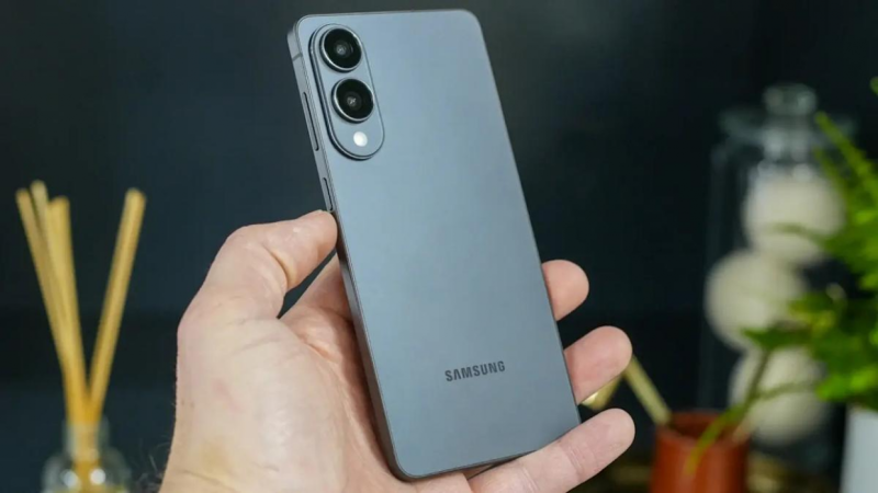 ގެލެކްސީ އެސް26 އެޖް ނެރުމުގެ ވިސްނުން ސެމްސަންގުން ދޫކޮށްލައިފި