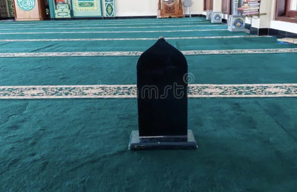 ސުތުރާގެ ގޮތުގައި މިސްކިތްތަކުގައި ބަހައްޓާފައިވާ ތަކެތި ނަގަނީ