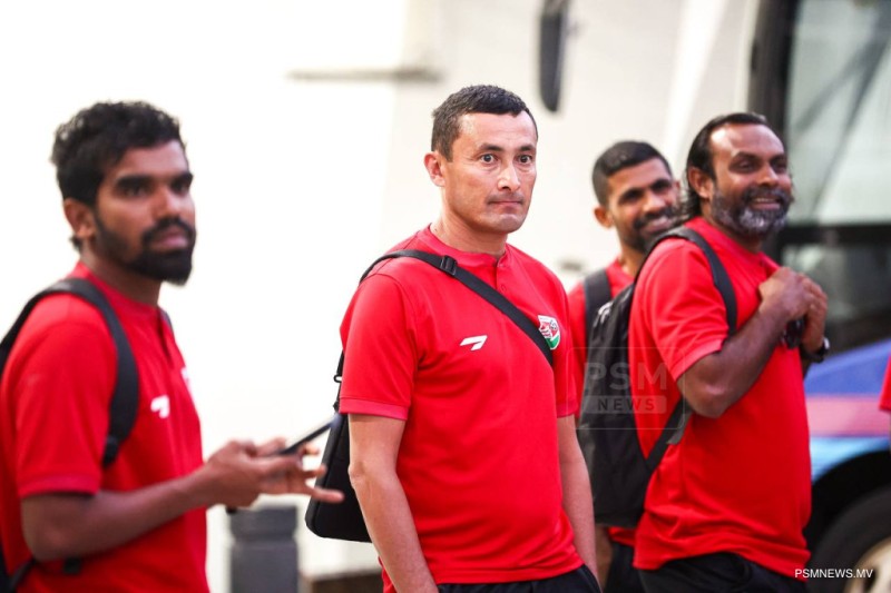 ފޮޓޯ: ސާފް ފުޓްސަލް ޗެމްޕިއަންޝިޕް 2026 އަށް ތައްޔާރުވުމަށް ޤައުމީ ފިރިހެން ފުޓްސަލް ޓީމު ޗައިނާއަށް ފުރުން