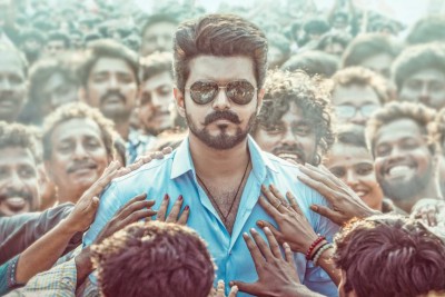 ފިލްމީ ދާއިރާއިން ރިޓަޔާވީ ސަޕޯޓަރުންނަށް އެހީވާން: ވިޖޭ