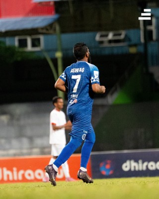 ދަގަނޑޭ އެނބުރި ކުޅުމުގެ ތެރެއަށް، ސަޕޯޓަރުންނަށް ބޮޑު އުފަލެއް