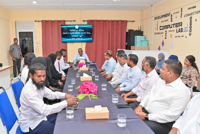 4 މިލިއަންގެ ޕްރޮޖެކްޓެއް ހިރިމަރަދޫގައި ހިންގަން ދިންތާ މާ ދުވަހެއްނުވެ އެ ރަށު މީހުން ހަނިމާދޫއަށް ބަދަލުކުރަން ގަރާރު ނެރުއްވައިފި