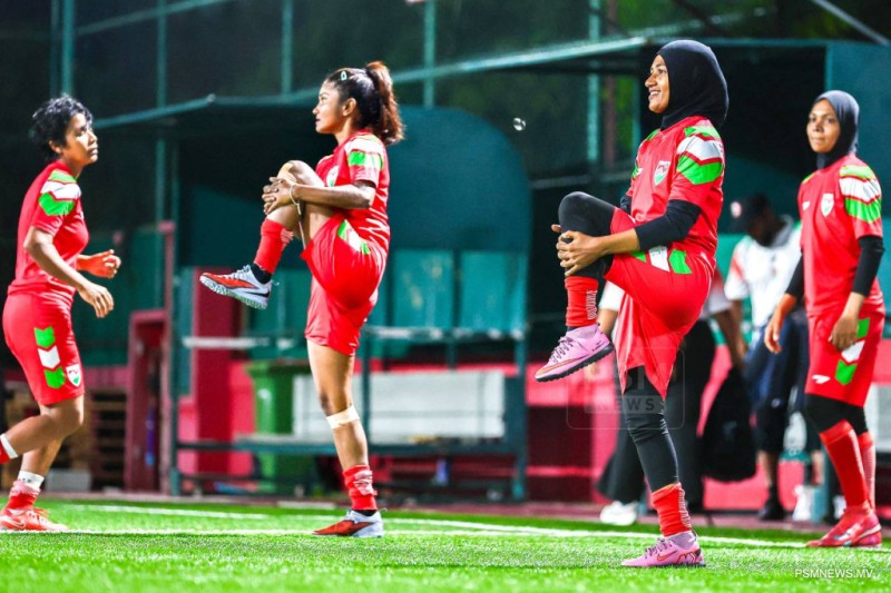 ފޮޓޯ: ޤައުމީ ފުޓްސަލް ޓީމުގެ ފަރިތަކުރުންތައް