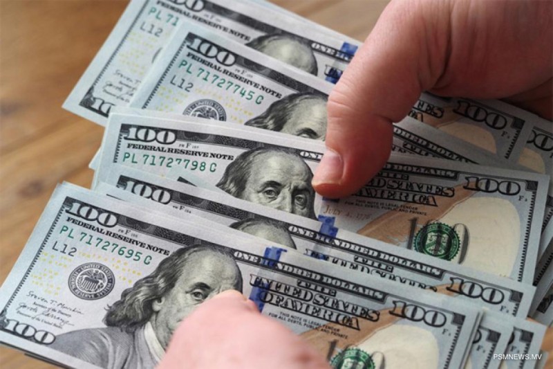 ޤަވާއިދާ ޚިލާފު ވިޔަފާރިތަކުން އެތައް ހާސް ޑޮލަރެއް ޤައުމުން ބޭރަށް!