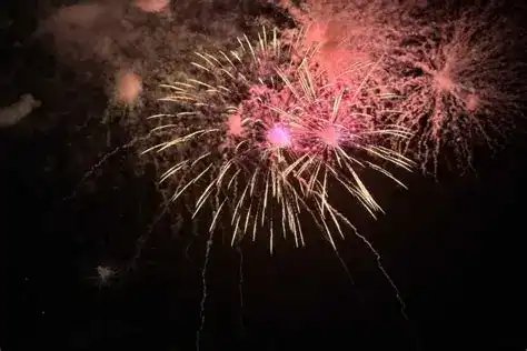 ތޮއްޑޫ ކައުންސިލުން 2023 ވަނަ އަހަރުގެ އީދު ފާހަގަ ކުރަން ހަވާލު ކުރި ކުންފުންޏަށް އިތުރަށް ދިން ފައިސާ ހޯދަން އޮޑިޓަރ ޖެނެރަލް އަންގައިފި