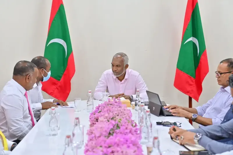 މަނަދޫ ކައުންސިލަށް މިންގަނޑަށް ނުފެތޭ ޕިކަޕެއް ސަޕްލައި ކުރި ފަރާތައް ފިޔަވަޅު އަޅަން އޮޑިޓަރ ޖެނެރަލް އަންގައިފި