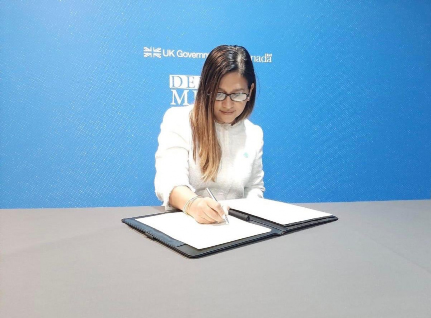 މި ފެންނަނީ އަނެއްކާ ވެސް އަވައްޓެރިއަކާ ގުޅުން ގޯސްވުމުގެ ކޮޅުމަތިތަ؟