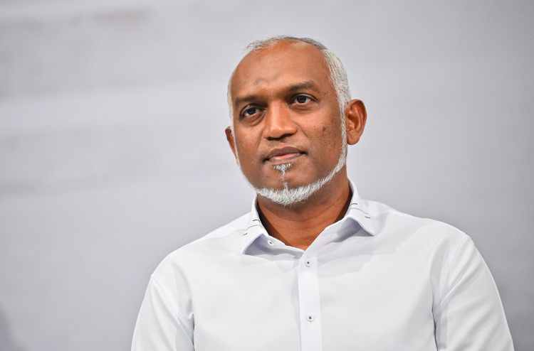 ރިޓަޔާނުކޮށް 75 އަހަރާ ހަމައަށް ވަޒީފާ އަދާކުރެވޭ ބިލް ތަސްދީގު ކުރައްވައިފި