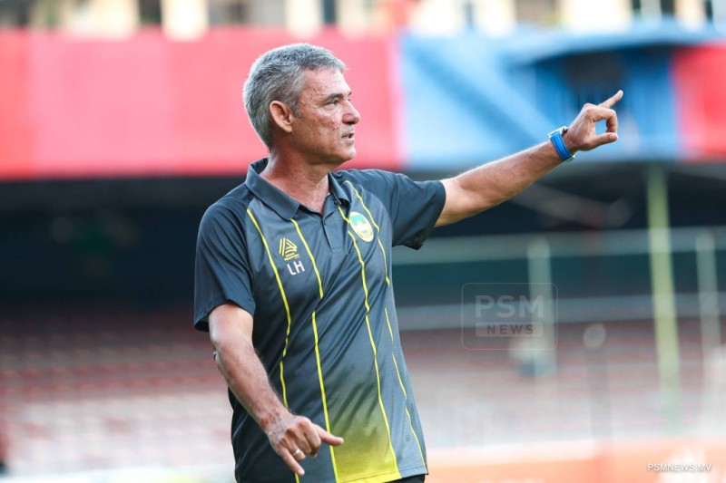 މާޒިޔާގެ ކާމިޔާބީގެ ސިއްރަކީ ހުރިހާ އެންމެން ގުޅިގެން ކުރާ މަސައްކަތް: ކޯޗު