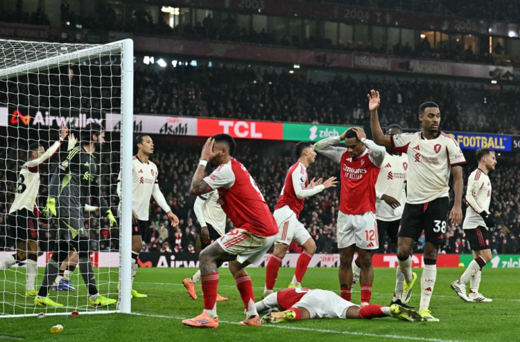 ލިވަޕޫލުން އާސެނަލް ހުއްޓުވައިފި