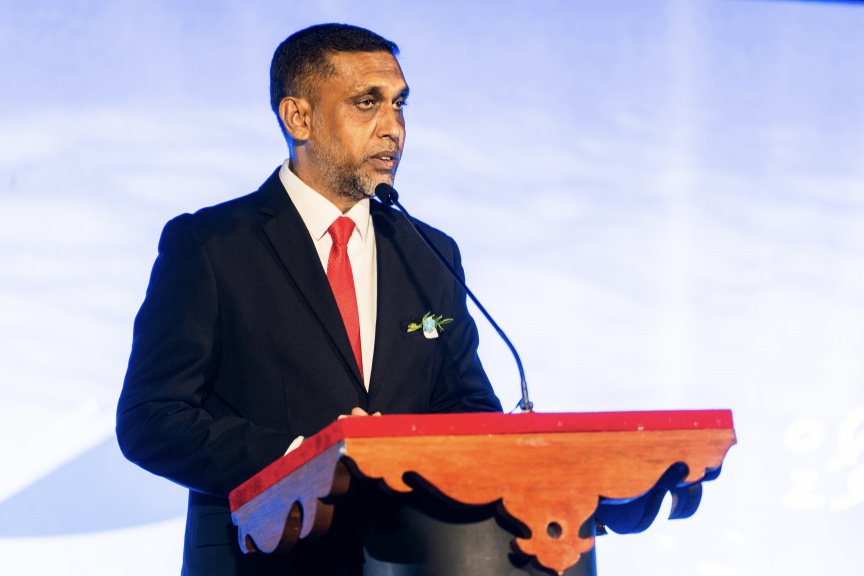 މިދިޔަ އަހަރުގެ ''މަގޭ ދަރަވަންދޫ ލައިފްޓައިމް ސާވިސް އެވޯޑު'' އަބްދުލްހަކީމް އިދުރީހަށް