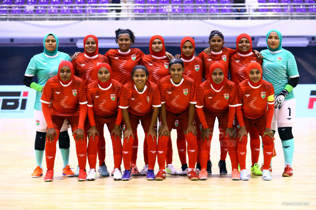 އަންހެން ޓީމަށް ބޭނުންވަނީ ތަމްރީނު ކޭމްޕުތަކާއި ތަޖުރިބާ: ފާރޫކް