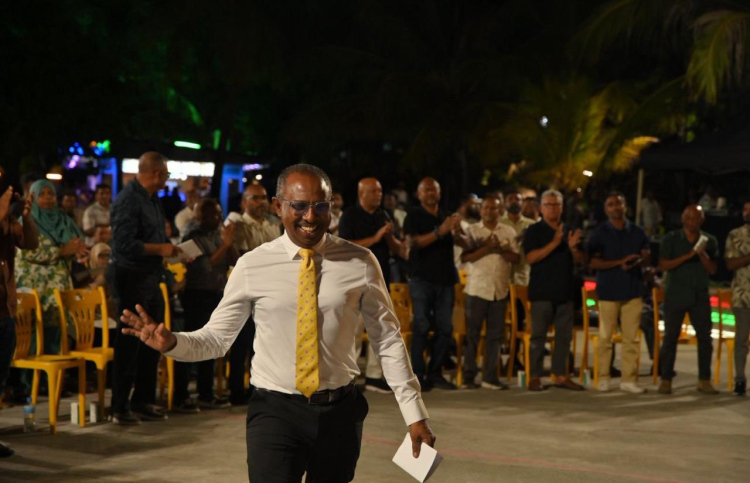 މަރުހަބާއާ އެކު އަލީ އާޒިމް ވިދާޅުވީ އާދަމް އާޒިމް މޭޔަރުކަމަށް ހޮވަން މަސައްކަތްކުރައްވާނެ ކަމަށް