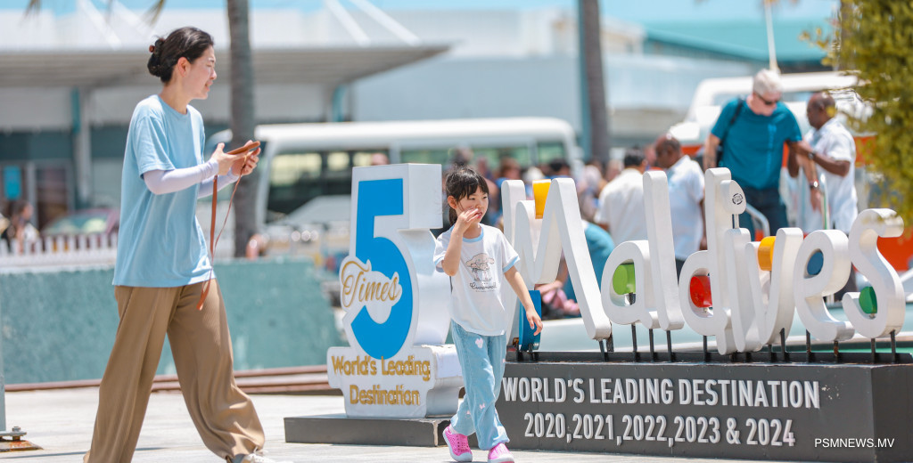 14 ދުވަސްތެރޭ ލައްކައެއްހާ ފަތުރުވެރިން