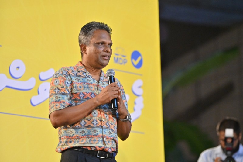 އާދަމް އާޒިމް އެމްޑީޕީ މެންބަރުންނަށް: ހިތްވަރު ލިބެނީ ޕާޓީ އިން ދޭ ލޯތްބާއި ގަދަރުގެ ސަބަބުން، އެމްޑީޕީ ކުރިއަށް ގެންދިއުމުގަ ދެމިހުންނާނެ ކަމުގެ ޔަގީންކަން ދެން