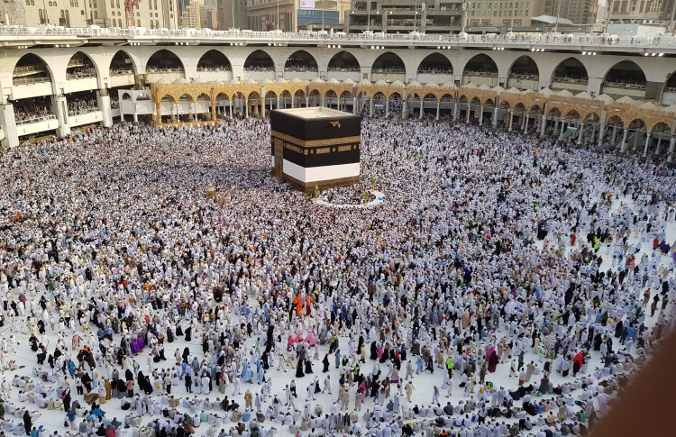 އިސްރާ އާއި މިއުރާޖުގެ ހާދިސާ އީމާންކަމާއި ބުއްދިއާ ދެމެދު ވަޒަންކޮށްލުން