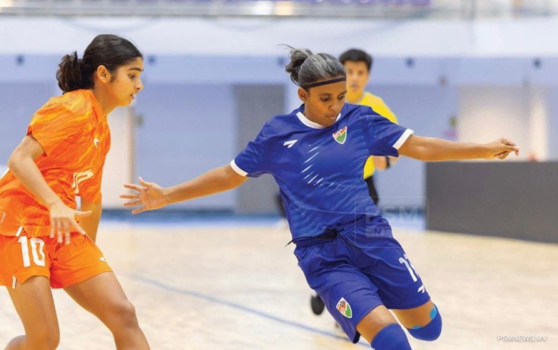 ފުރަތަމަ މެޗުގައި އިންޑިއާއިން ދިވެހިރާއްޖޭގެ މައްޗަށް ތަފާތުބޮޑުކޮށް ކުރިހޯދައިފި