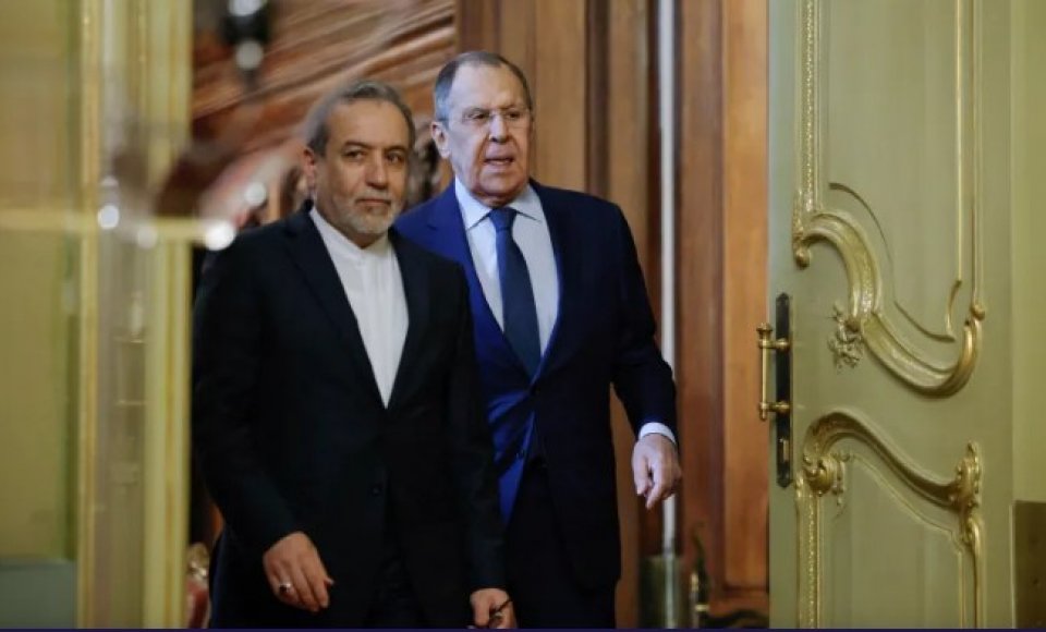 އެމެރިކާއިން އިންޒާރުދިނަސް އިރާނާއެކު ވިޔަފާރީގެ ގުޅުން ބާއްވާނެކަމަށް ރަޝިޔާއިން ބުނެފި