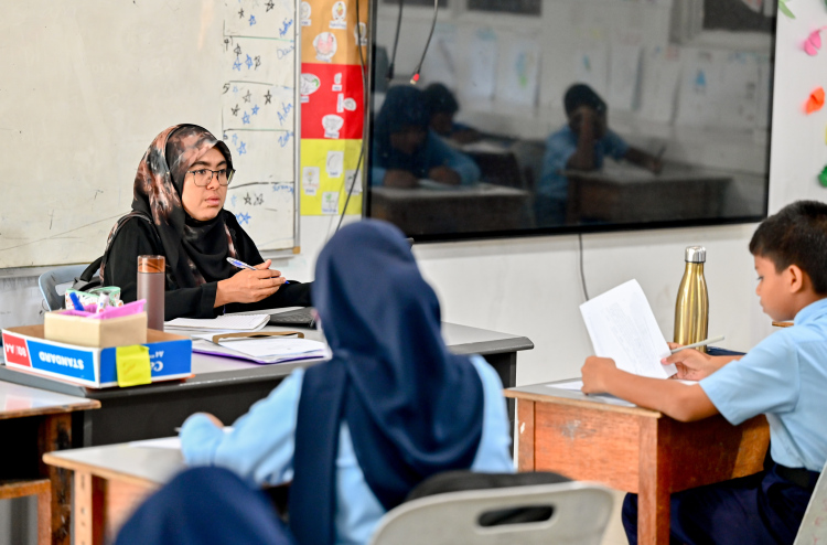 ދިވެއްސަށް ކޮށިވެ އިސްލާމް ވެސް އިނގިރޭސިން ކިޔަވާ ހިސާބުގައި!