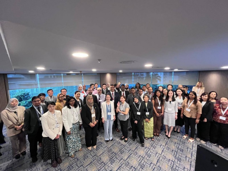 ނޫސްވެރިކަމާ ގުޅޭ މުހިންމު މަޝްވަރާތަކާ އެކު، އޭޝިއާ ވިޝަން ނިއުސް ކޯޑިނޭޓަރުންގެ ބައްދަލުވުން ބާއްވައިފި