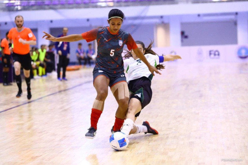 ޕާކިސްތާން ބަލިކޮށް ޗެމްޕިއަންކަމާ ގާތަަށް ބަންގްލަދޭޝް ޖެހިލައިފި