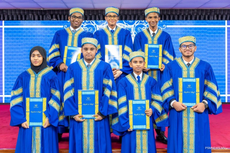 ޙާފިޡުން ދަސްވެނިވުން ރޯދަމަހުގެ 12ވަނަ ދުވަހުގެރޭ