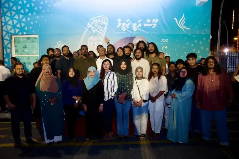 މޫސާ އަލީ ޖަލީލު ގެ ޖަގަހަ ހުޅުވުމުގެ ޖަލްސާ އަށް، ކިރިޔާ ހުކުރު ހަމަވާ ވަރަށް ވެސް މީހުން އެއްވީ ސަރުކާރު ކުންފުނިތަކުގެ މުވައްޒަފުންނަށް މަޖުބޫރު ކޮށްގެން