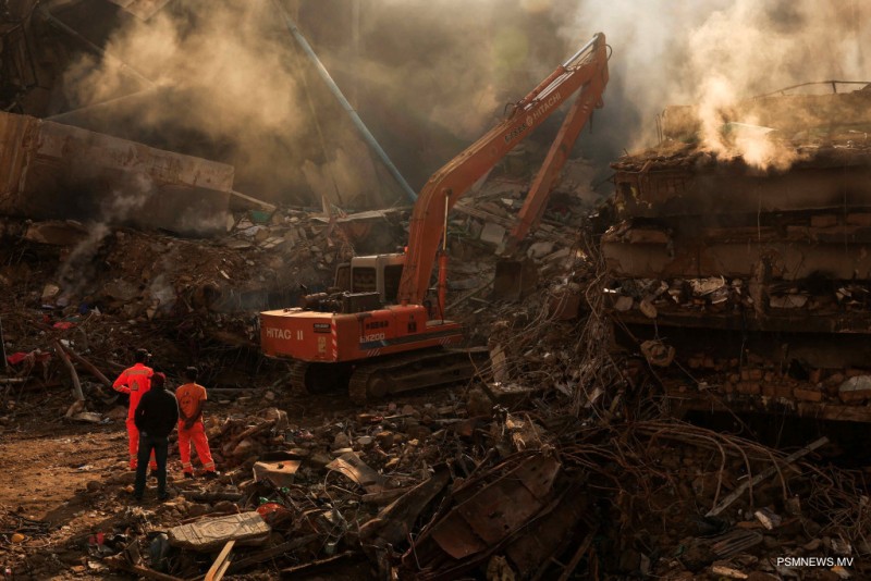 ކަރާޗީގެ މޯލެއްގައި ހިނގި އަލިފާނުގެ ހާދިޘާގައި މަރުވި މީހުންގެ ޢަދަދު 50އަށް