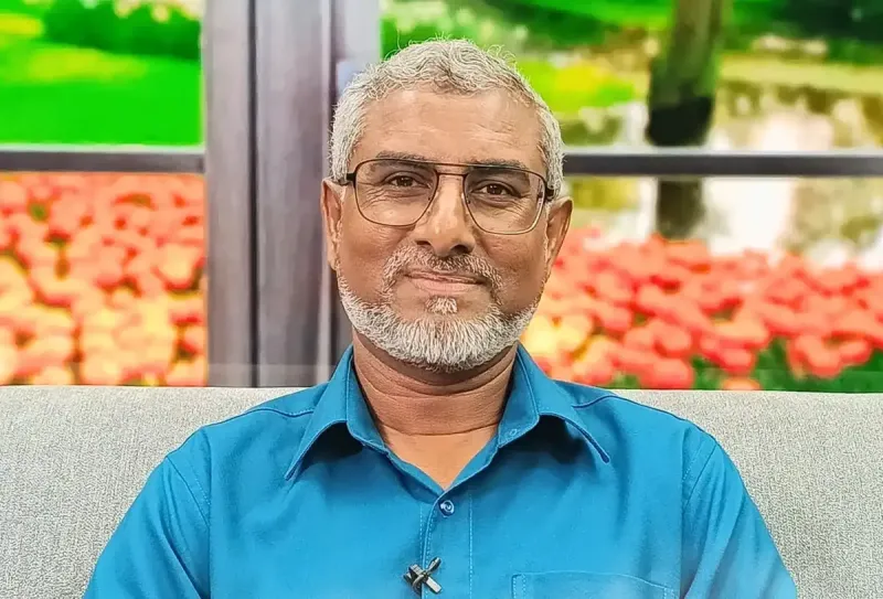 ދިވެހި ބަހުގެ އެކެޑަމީގެ ރައީސް ގެ މަގާމަށް ޝާކިރު އިންތިޚާބު ކޮށްފި