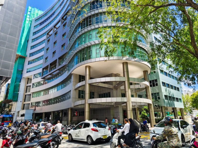 ޓެކުހަށް މަކަރުހެދި 2 ކުންފުންޏަކަށް ދަޢުވާކުރަން ފޮނުވައިފި