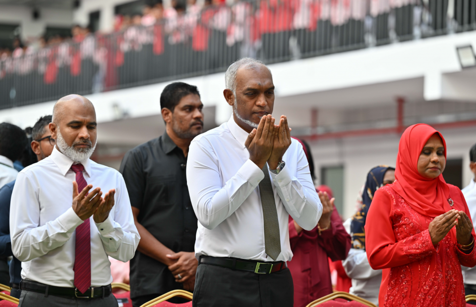 ފަތިސް ނަމާދުން ދަރިވަރުން ދުވަސް ފެށުމަށް ރައީސް އިލްތިމާސްކުރައްވައިފި