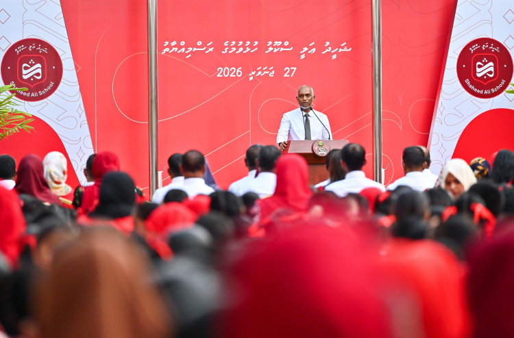 ރައީސް އެދިވަޑައިގަތީ ދަރިވަރުން ފަތިސްނަމާދުން ދުވަސް ފަށަން