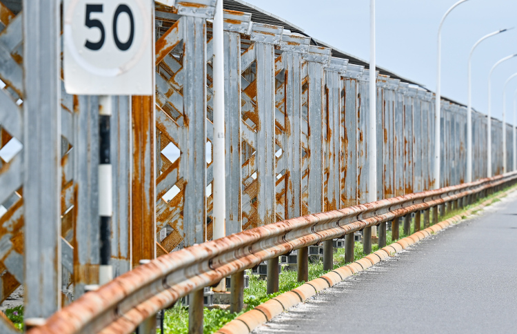 ވަރަށް ބޮޑަށް މަރާމާތުކުރަން ޖެހިފައިވާ މާލެ-ހުޅުމާލެ ހައިވޭގެ މަސައްކަތް މިރޭ ފަށަނީ