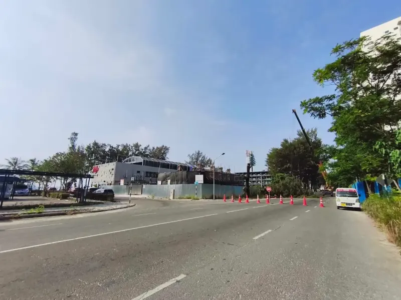 ހުޅުމާލޭގެ މަގުތަކުން ހިޔާ ލިބޭ ގަސްތައް ކަނޑާ، ގަސް ނުއިންދާ މައްސަލަ ބޮޑުވެއްޖެ